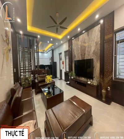 Chị Giang Chí Linh